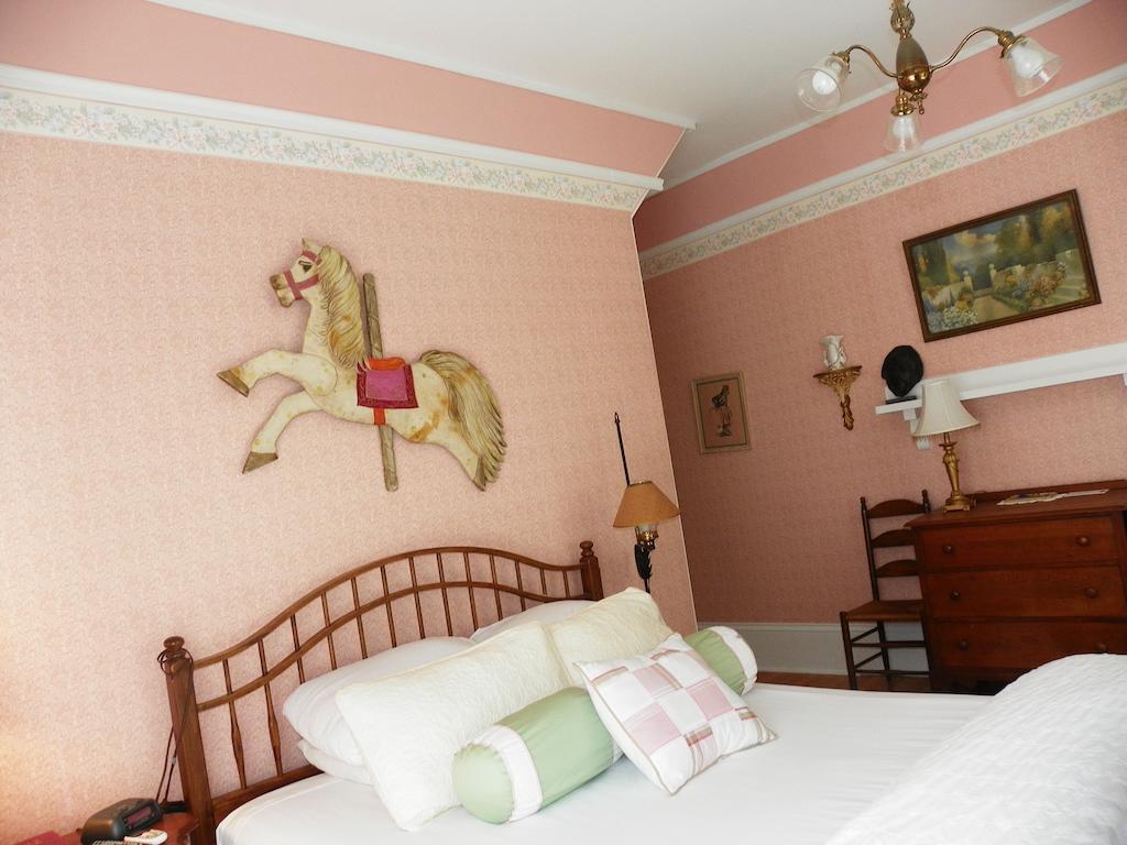Homeport Historic Inn Searsport Номер фото