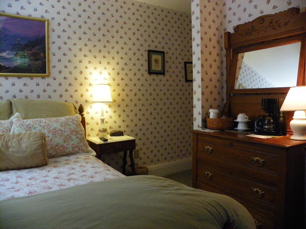 Homeport Historic Inn Searsport Номер фото